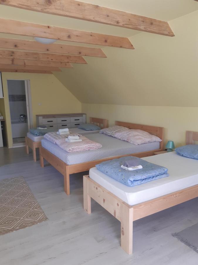 Mirella Rooms ปาลิช ภายนอก รูปภาพ