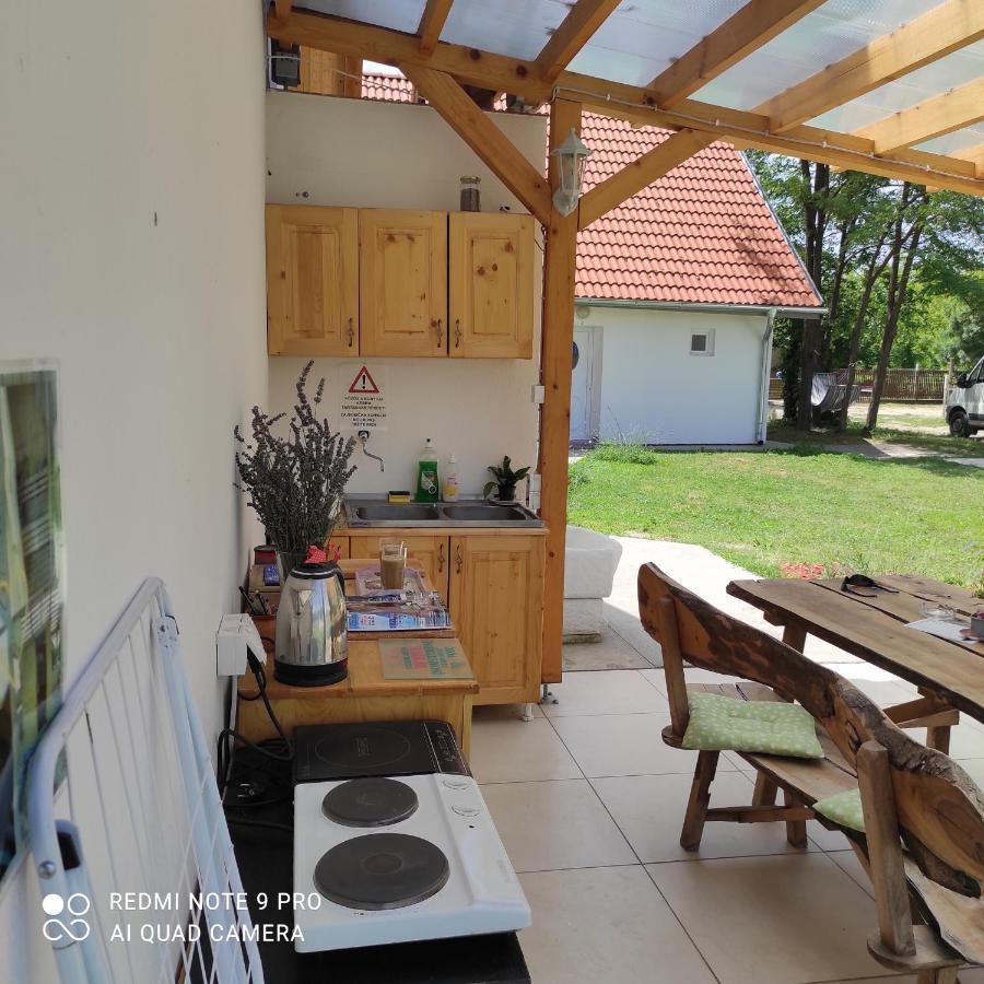 Mirella Rooms ปาลิช ภายนอก รูปภาพ