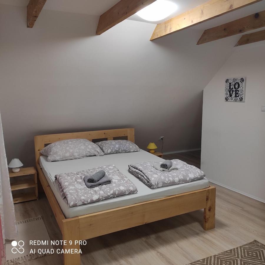 Mirella Rooms ปาลิช ภายนอก รูปภาพ